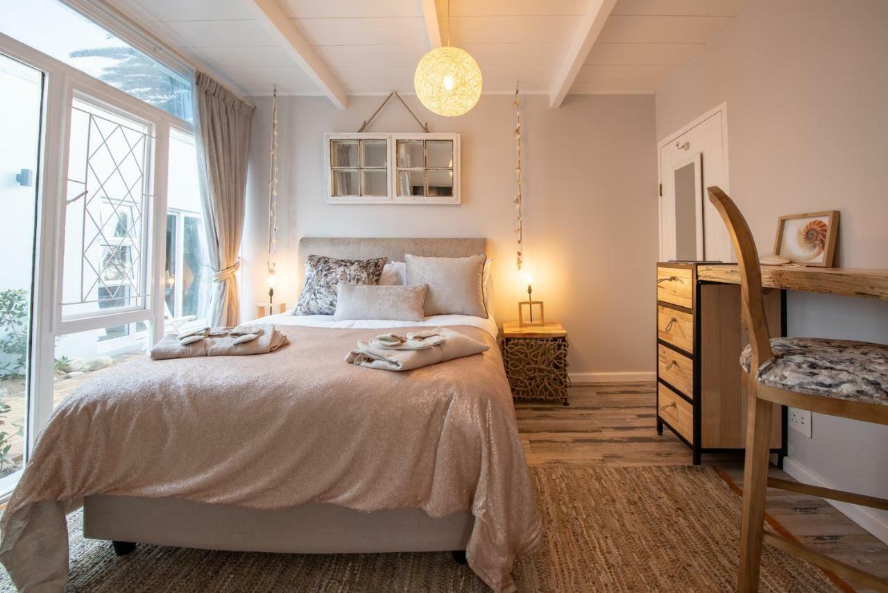 Salt Boutique Guesthouse By Curiocity (Adults Only) ブロウベルフストランド エクステリア 写真