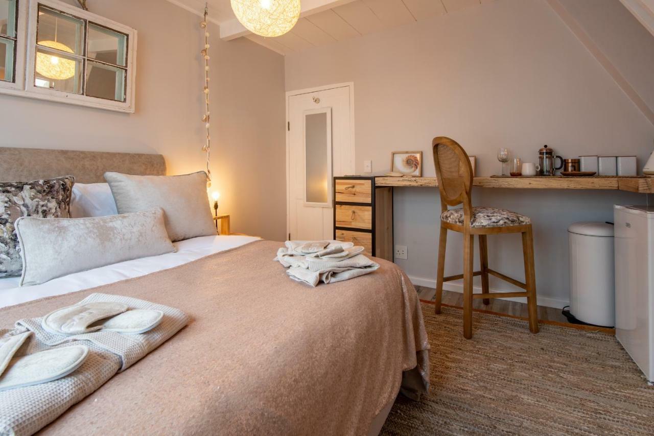 Salt Boutique Guesthouse By Curiocity (Adults Only) ブロウベルフストランド エクステリア 写真