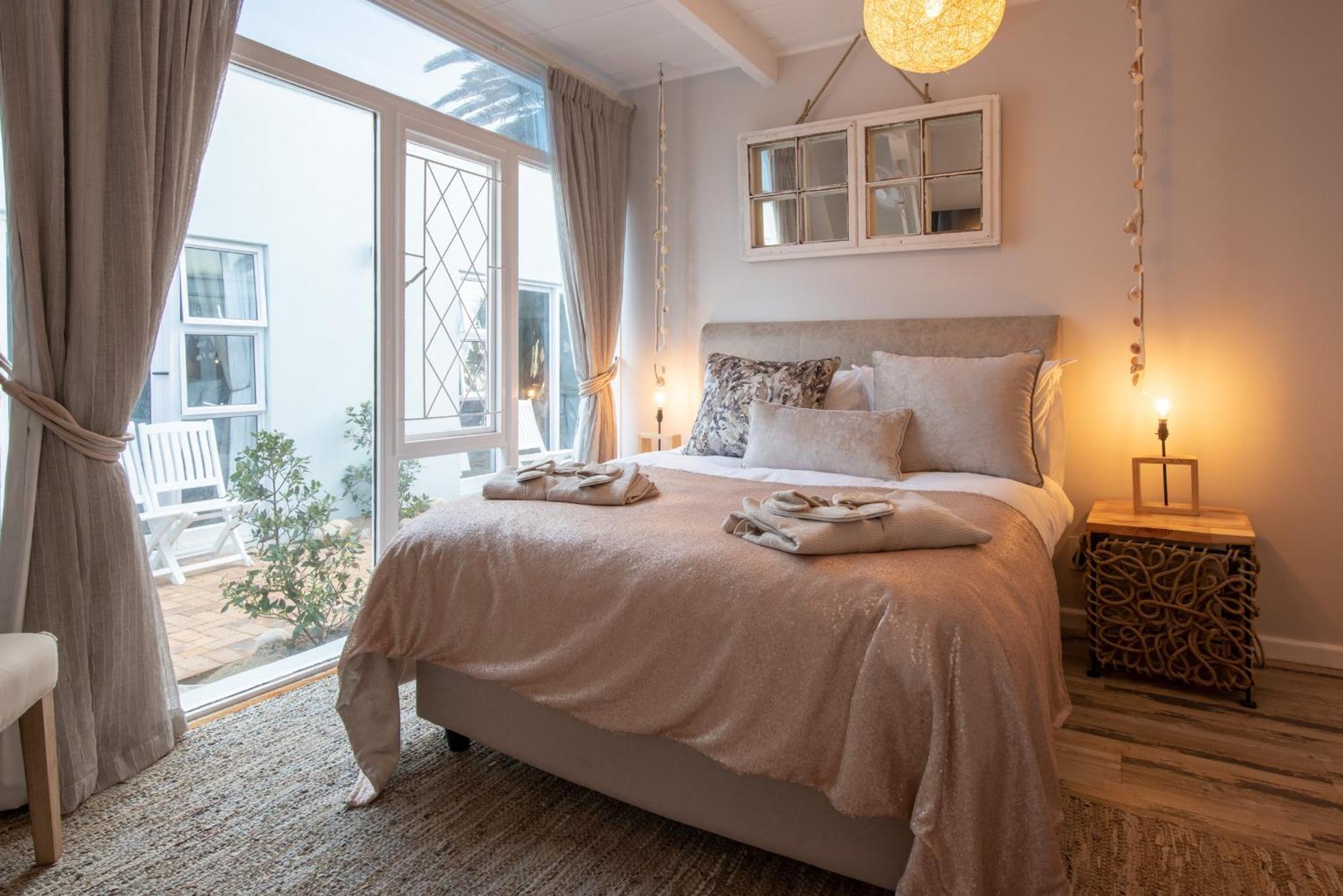 Salt Boutique Guesthouse By Curiocity (Adults Only) ブロウベルフストランド エクステリア 写真