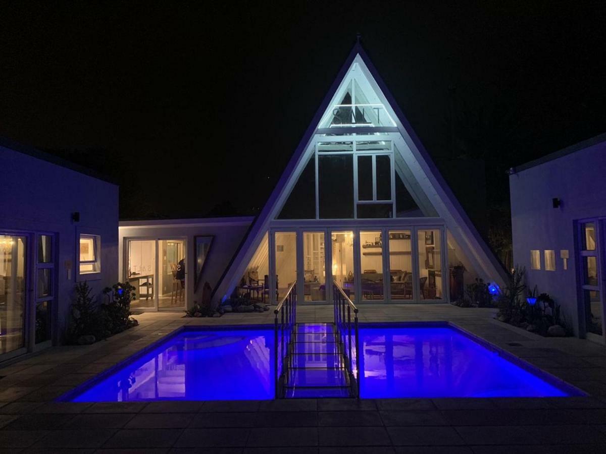 Salt Boutique Guesthouse By Curiocity (Adults Only) ブロウベルフストランド エクステリア 写真
